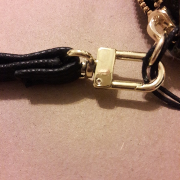 NWT STEVE MADDEN WRISTLET WALLET CASE ORGANIZER - Picture 7 of 9